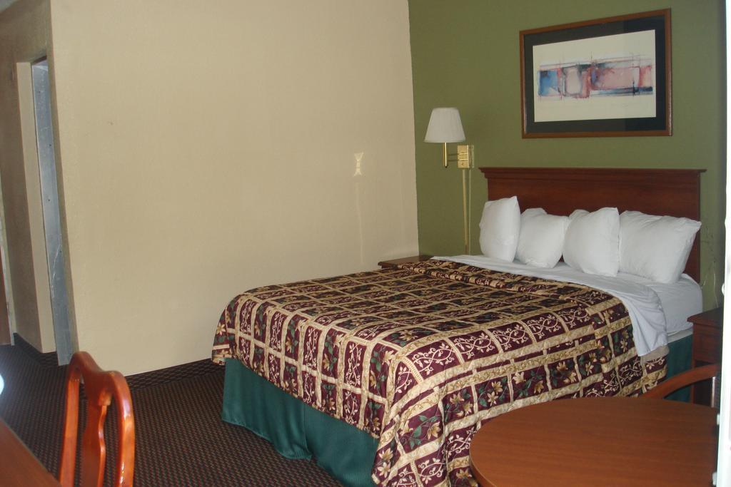 Quality Inn Gastonia Exteriör bild
