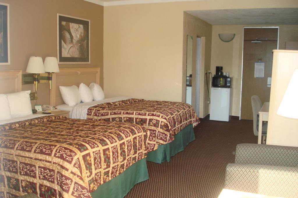 Quality Inn Gastonia Exteriör bild