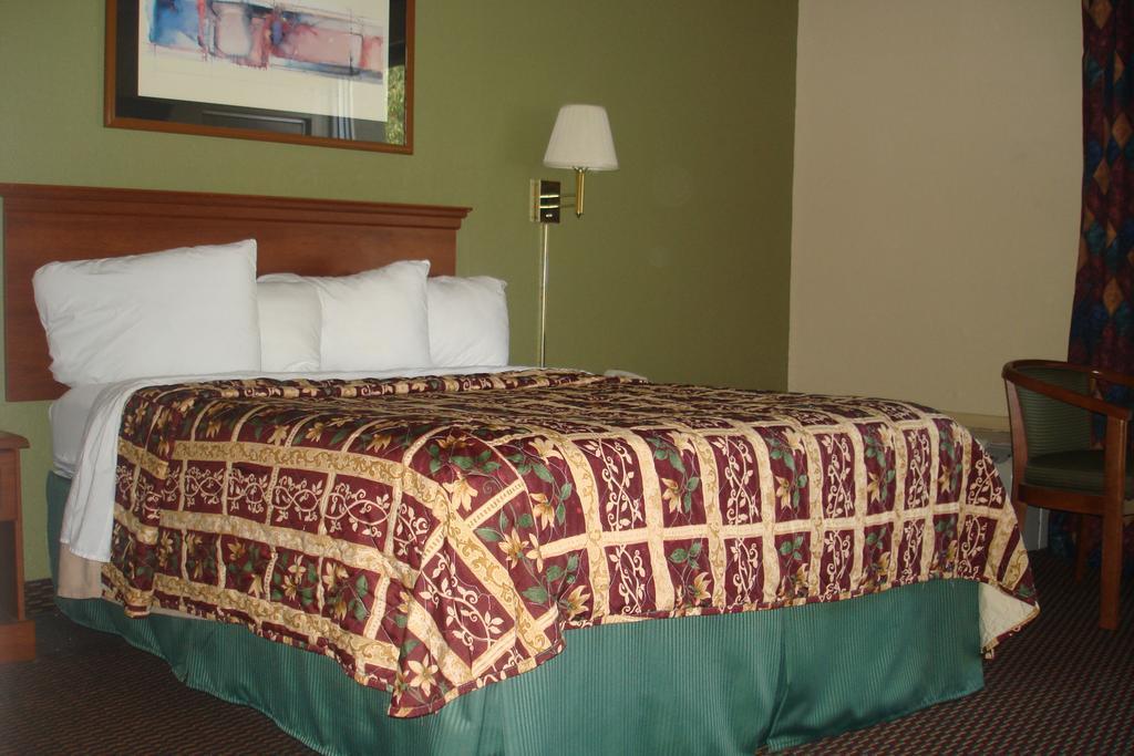 Quality Inn Gastonia Exteriör bild